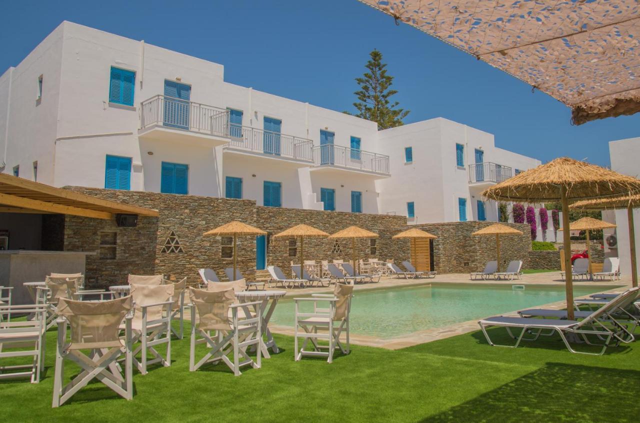 Ostria Hotel & Apartments Gavrio Exterior photo