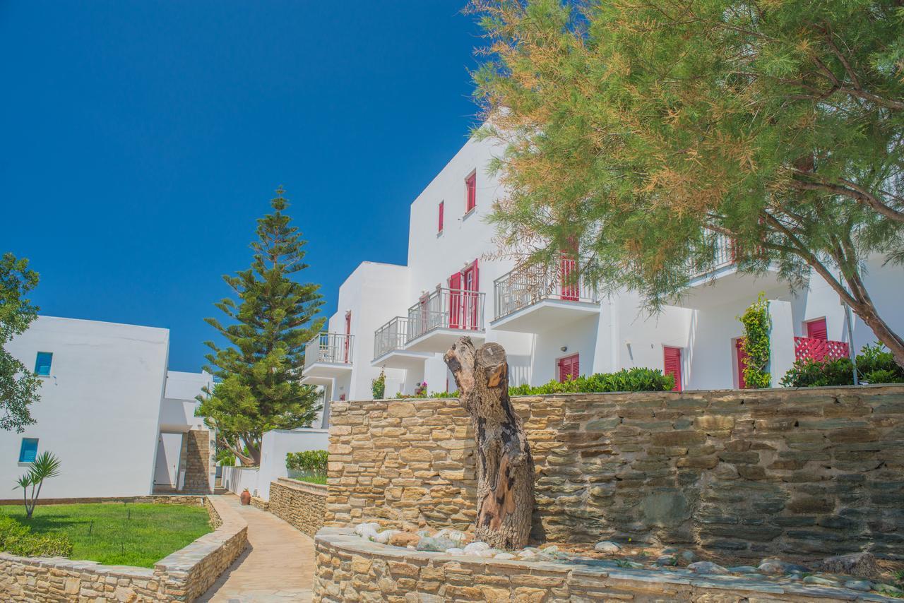 Ostria Hotel & Apartments Gavrio Exterior photo