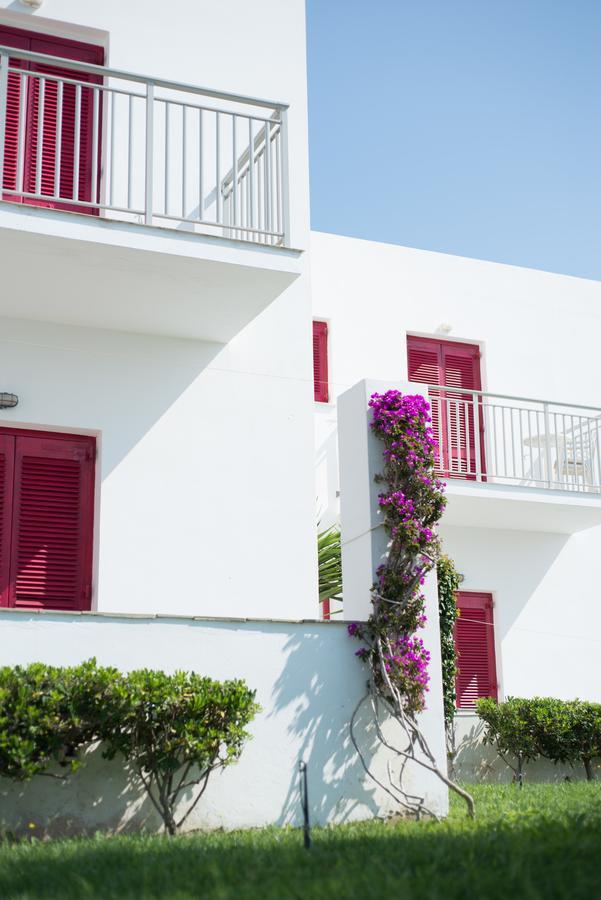 Ostria Hotel & Apartments Gavrio Exterior photo