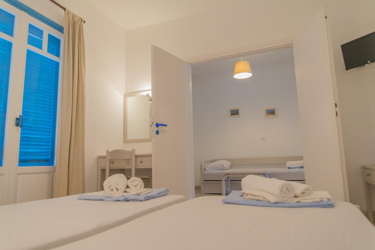 Ostria Hotel & Apartments Gavrio Exterior photo