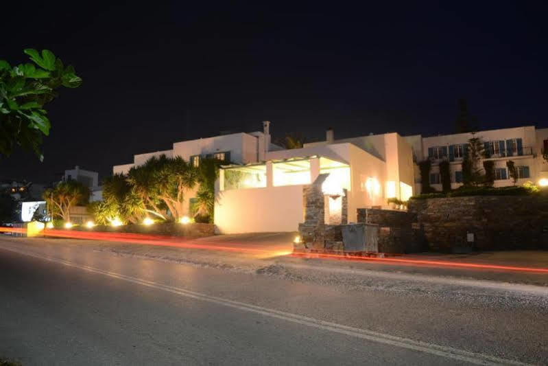Ostria Hotel & Apartments Gavrio Exterior photo