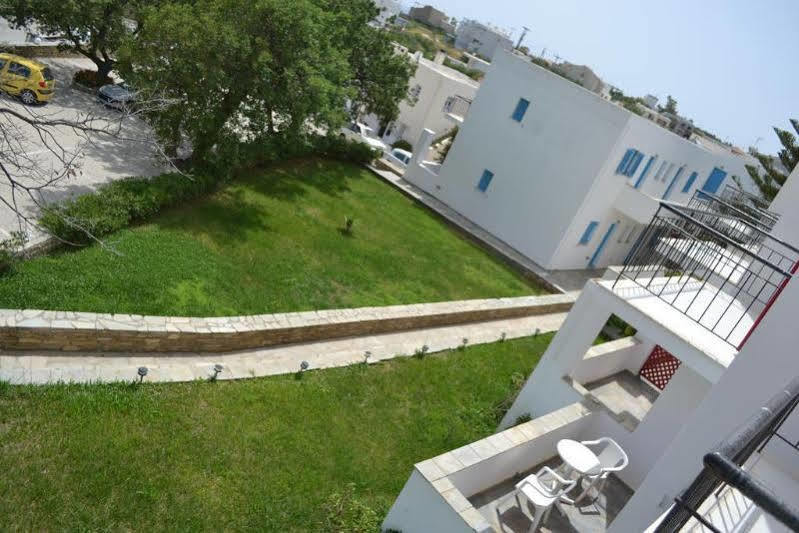 Ostria Hotel & Apartments Gavrio Exterior photo